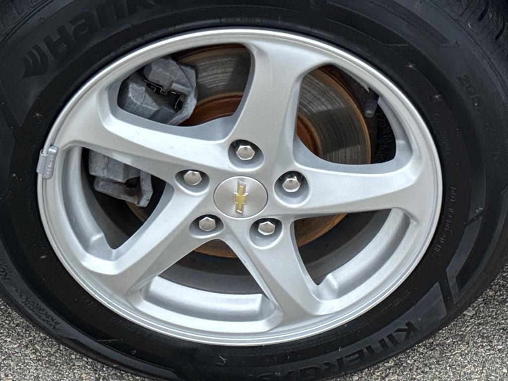 used 2017 Chevrolet Malibu car, priced at $16,995