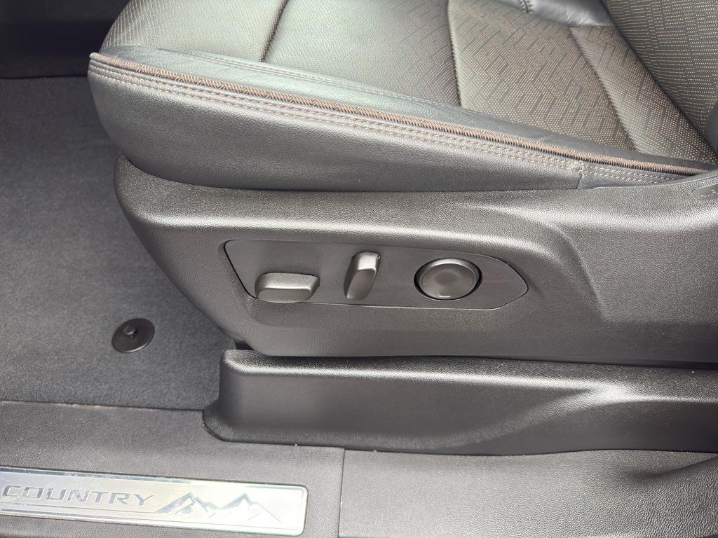used 2024 Chevrolet Tahoe car, priced at $73,995
