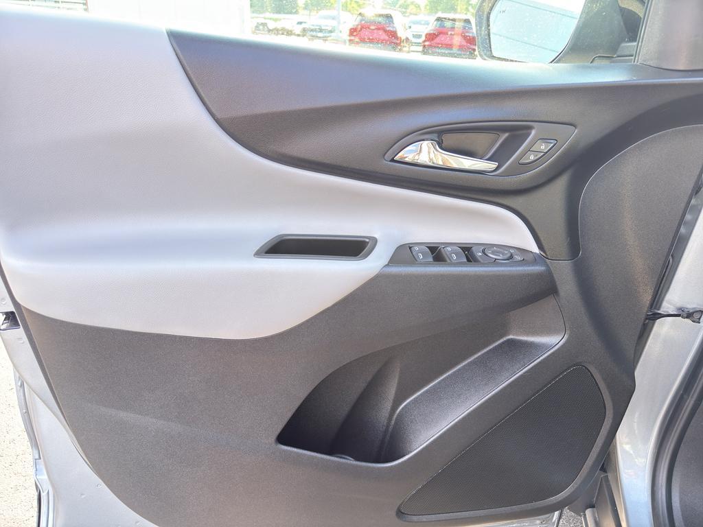 used 2023 Chevrolet Equinox car, priced at $24,990
