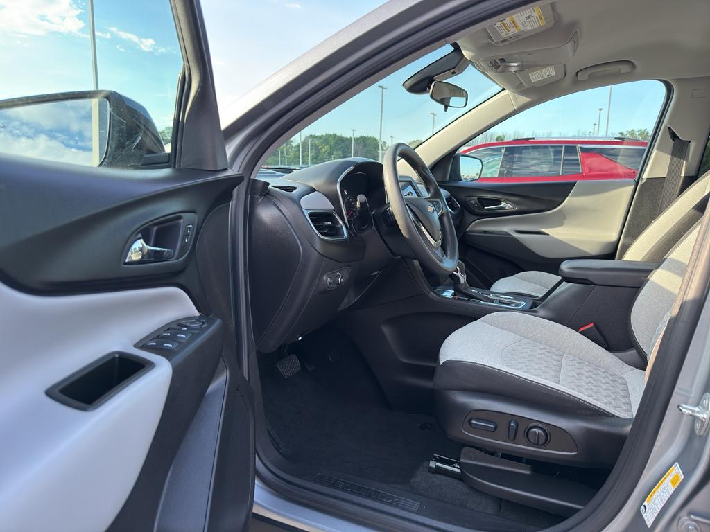 used 2023 Chevrolet Equinox car, priced at $24,990