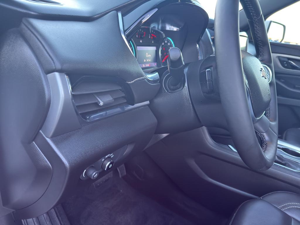 used 2023 Chevrolet Traverse car, priced at $35,990