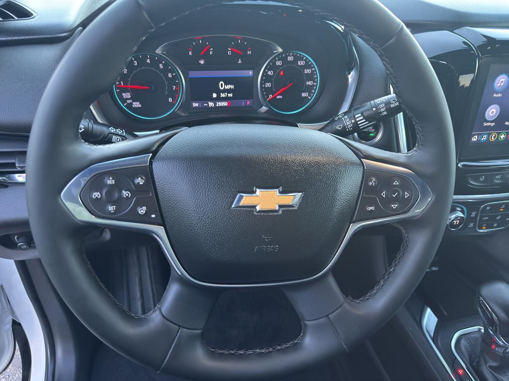 used 2023 Chevrolet Traverse car, priced at $35,990