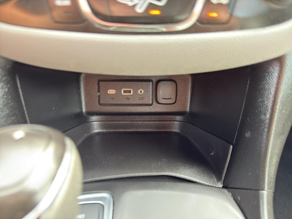 used 2021 Chevrolet Equinox car, priced at $17,790