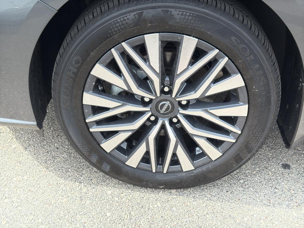 used 2024 Nissan Altima car, priced at $27,990