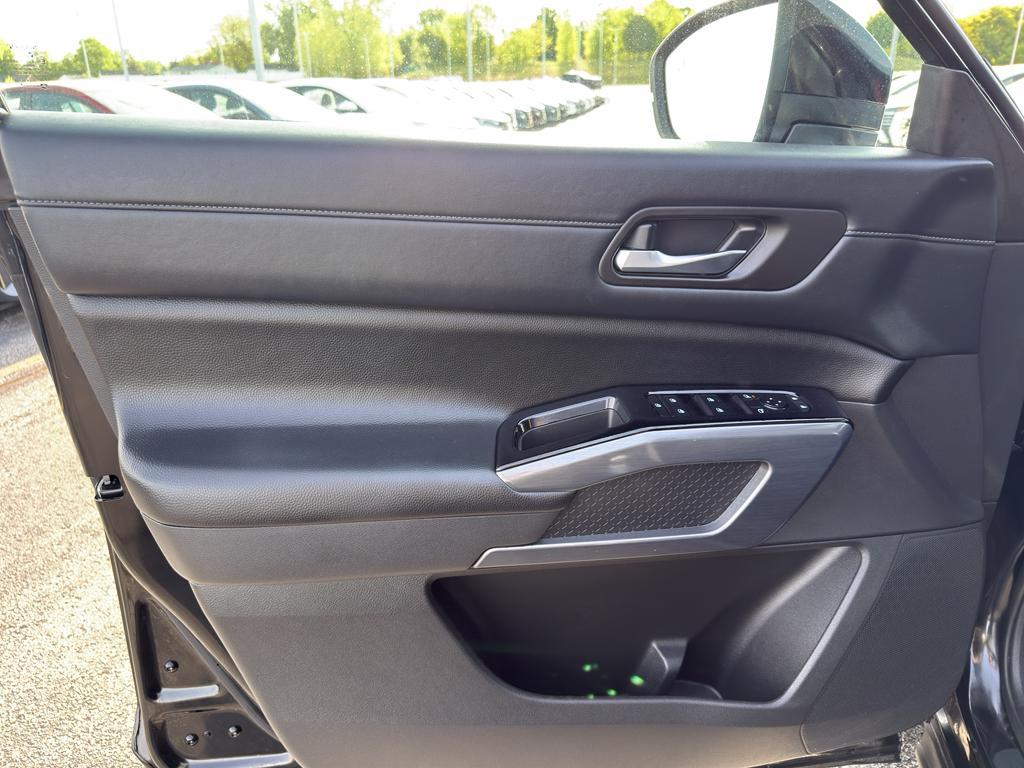 used 2022 Nissan Pathfinder car, priced at $34,990