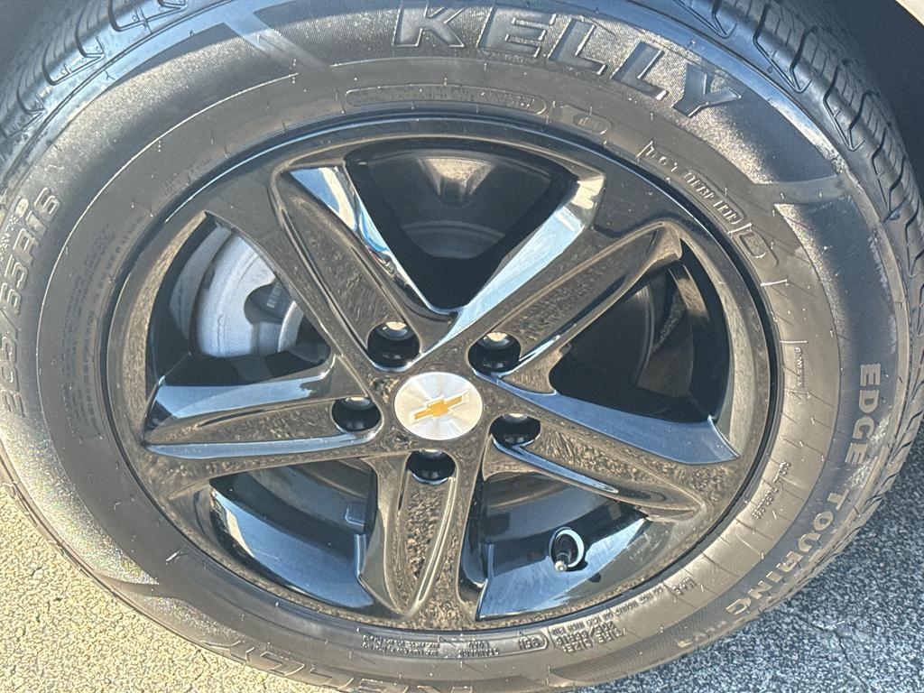 used 2024 Chevrolet Malibu car, priced at $20,290