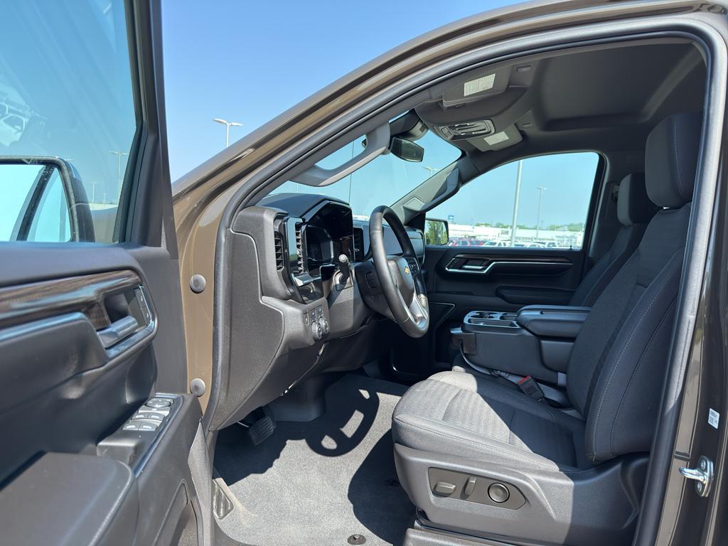 used 2023 Chevrolet Silverado 1500 car, priced at $38,990