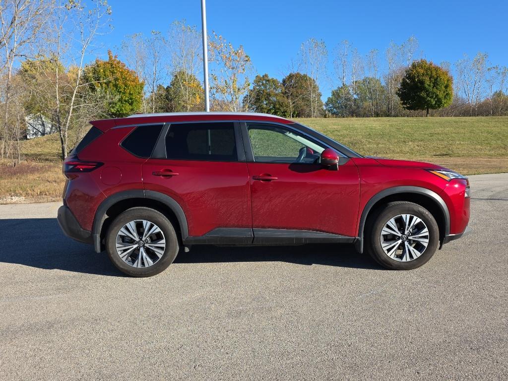 used 2022 Nissan Rogue car, priced at $25,004