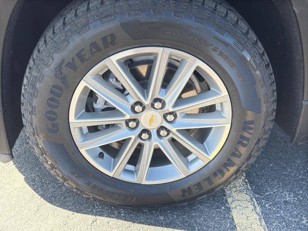 used 2022 Chevrolet Traverse car, priced at $34,990