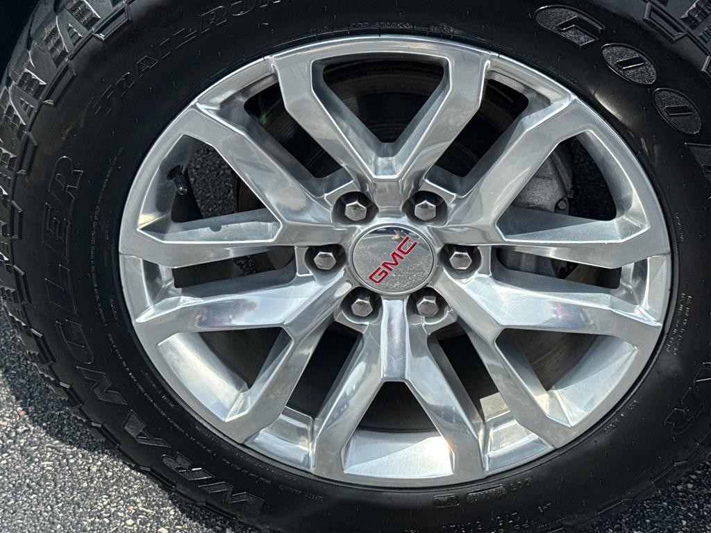 used 2021 GMC Sierra 1500 car, priced at $36,995
