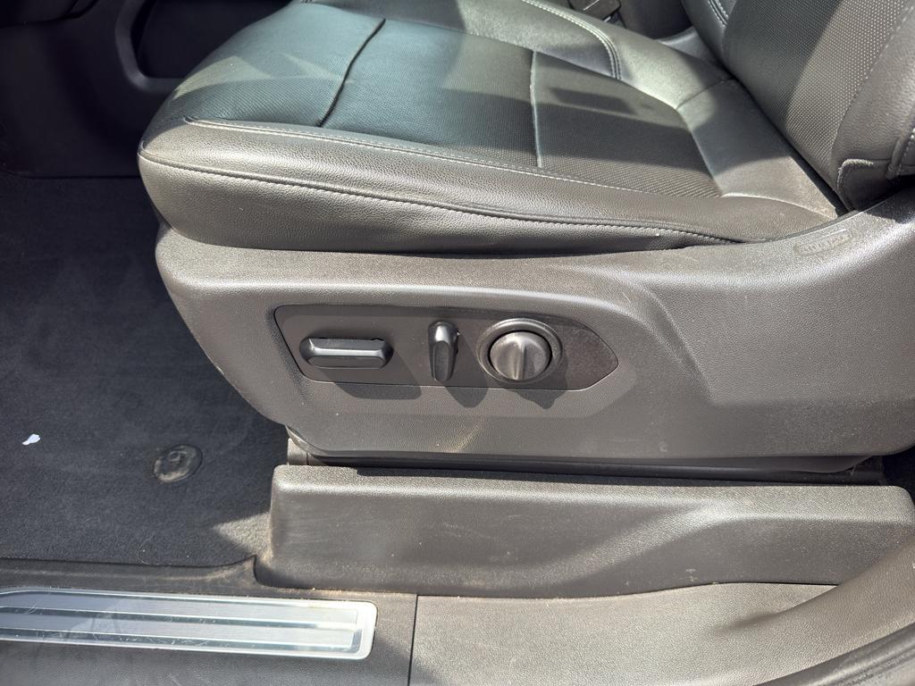 used 2021 GMC Sierra 1500 car, priced at $36,995
