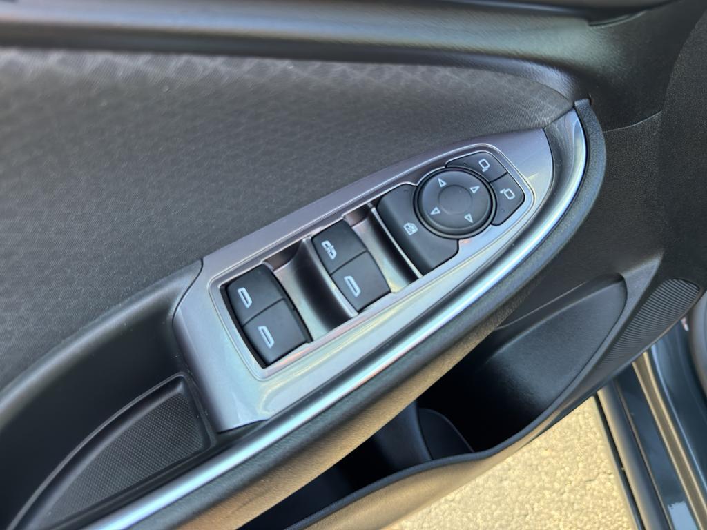 used 2018 Chevrolet Malibu car, priced at $17,995