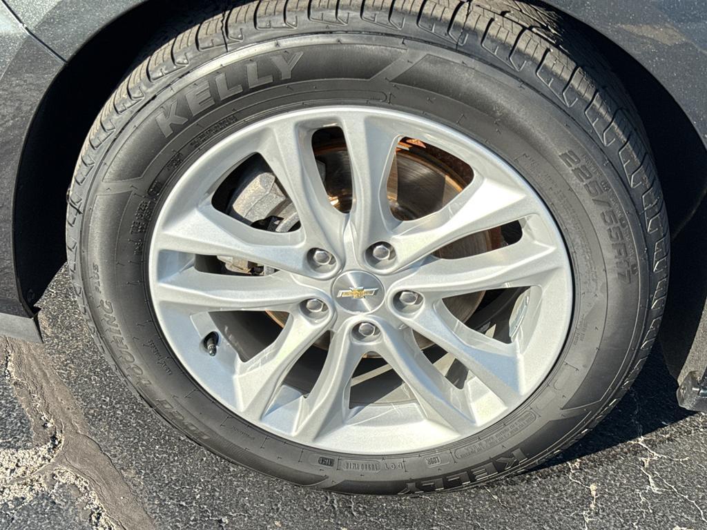 used 2018 Chevrolet Malibu car, priced at $17,995