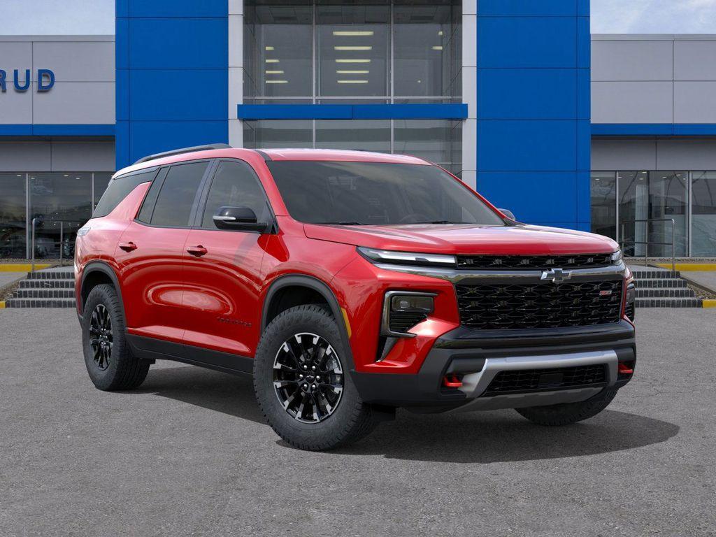 new 2025 Chevrolet Traverse car, priced at $50,651