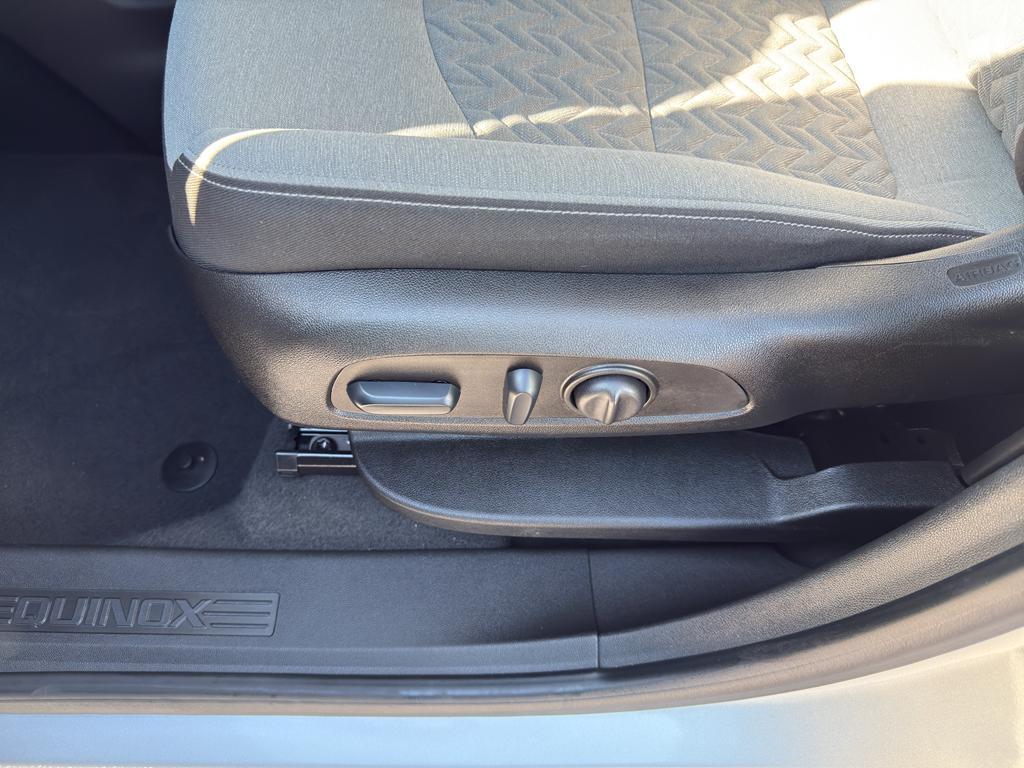 used 2022 Chevrolet Equinox car, priced at $20,990