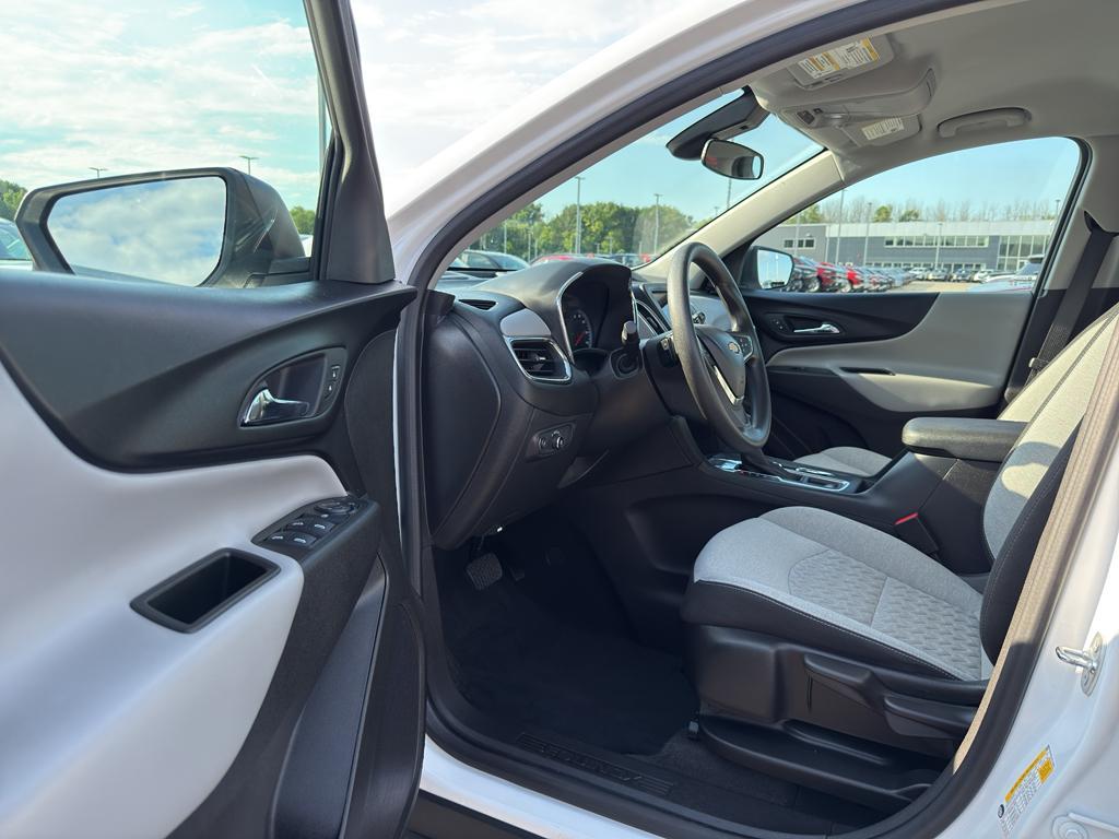 used 2024 Chevrolet Equinox car, priced at $24,990