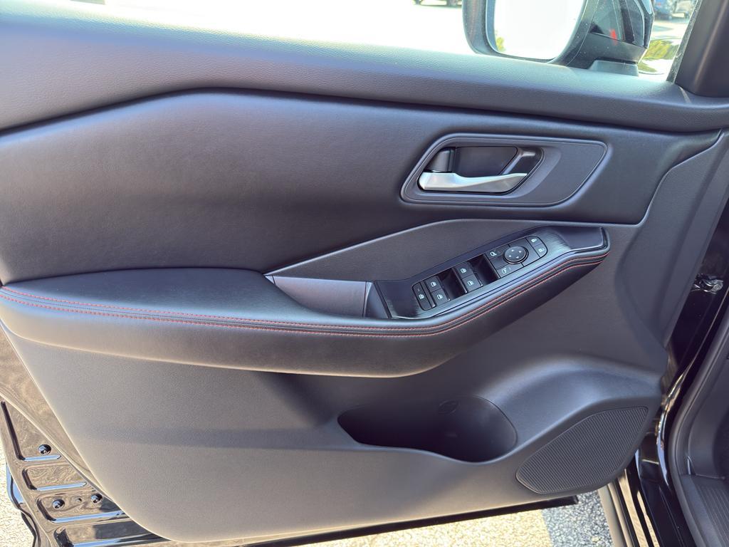 used 2025 Nissan Rogue car, priced at $32,590