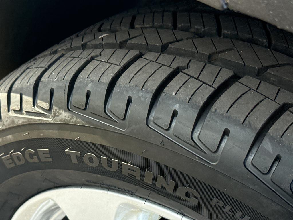 used 2016 Chevrolet Traverse car, priced at $12,995