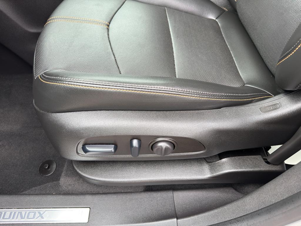 used 2023 Chevrolet Equinox car, priced at $27,990