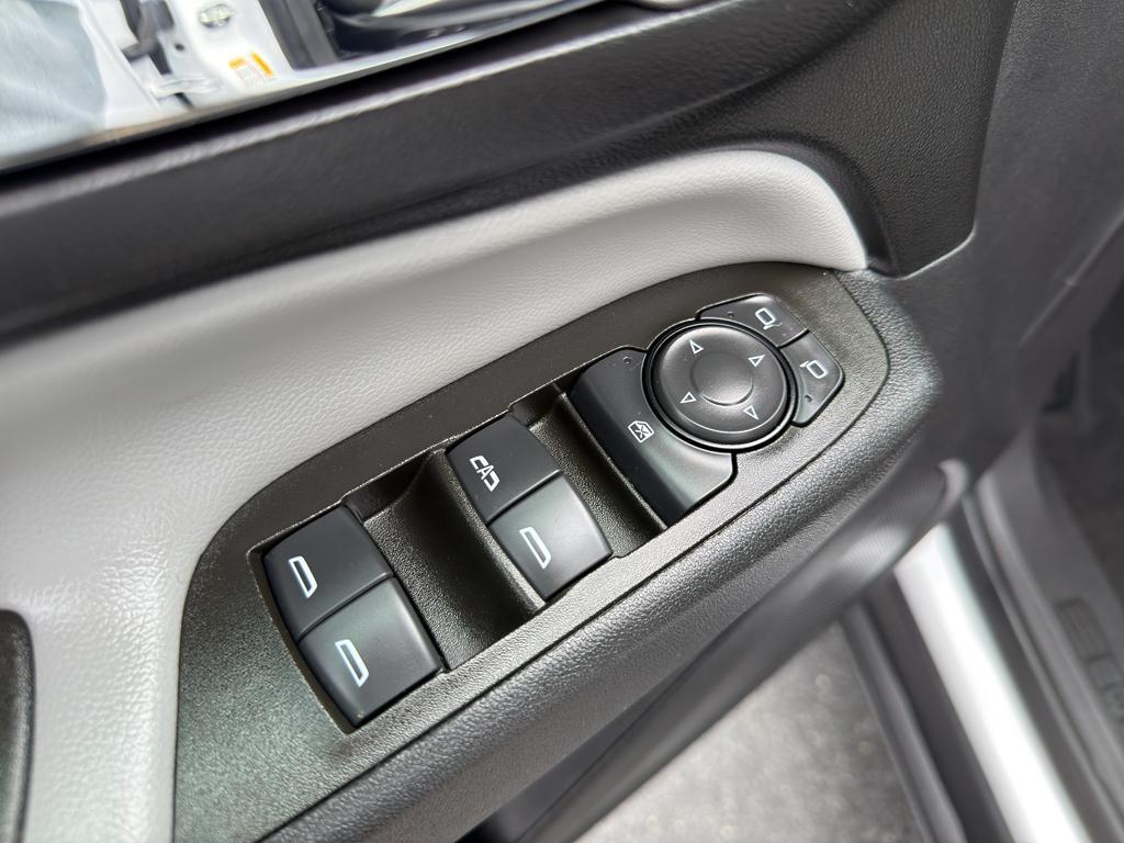 used 2023 Chevrolet Equinox car, priced at $24,790