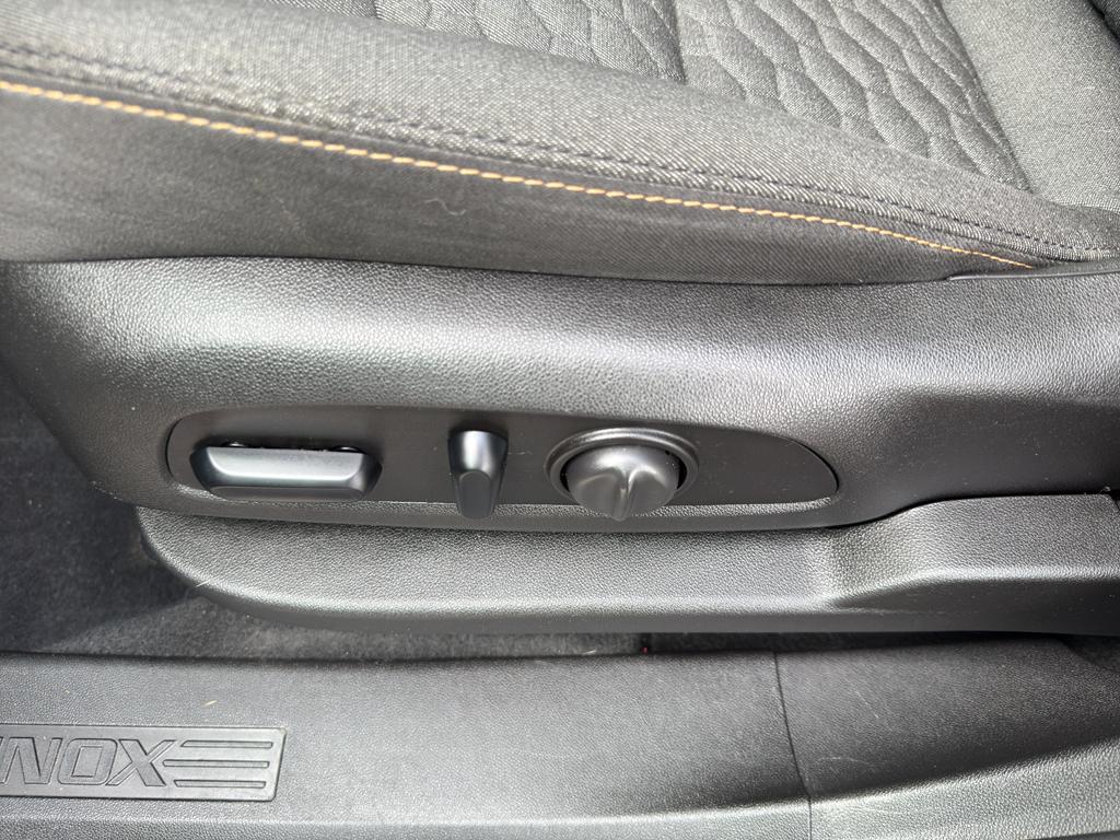 used 2018 Chevrolet Equinox car, priced at $10,986