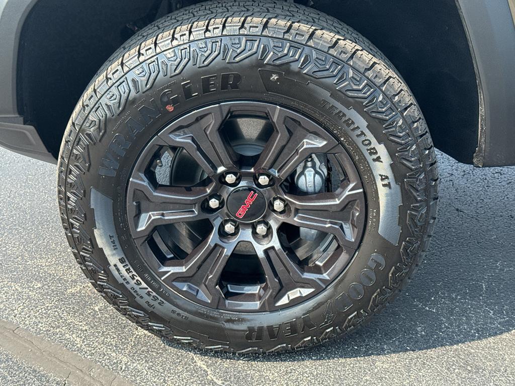 used 2024 GMC Canyon car, priced at $43,990