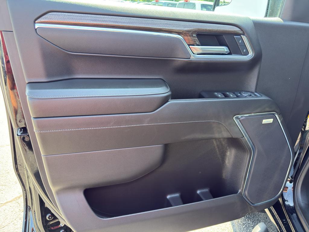 used 2025 Chevrolet Silverado 1500 car, priced at $59,990