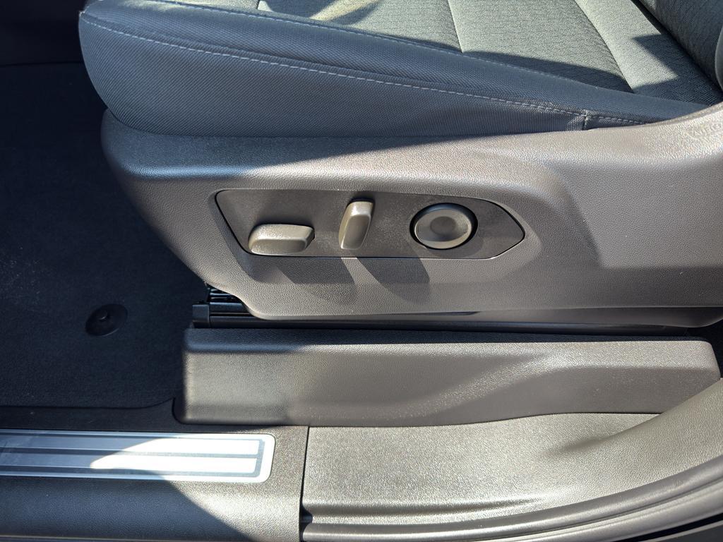used 2025 Chevrolet Silverado 1500 car, priced at $59,990