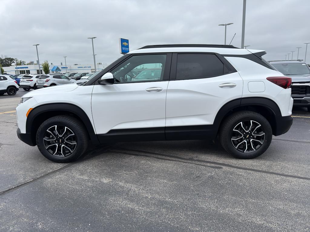 used 2023 Chevrolet TrailBlazer car, priced at $26,790