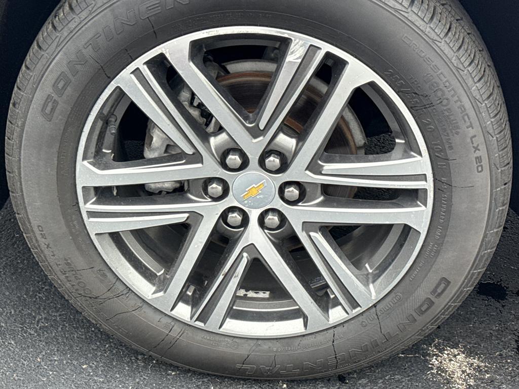 used 2022 Chevrolet Traverse car, priced at $37,690