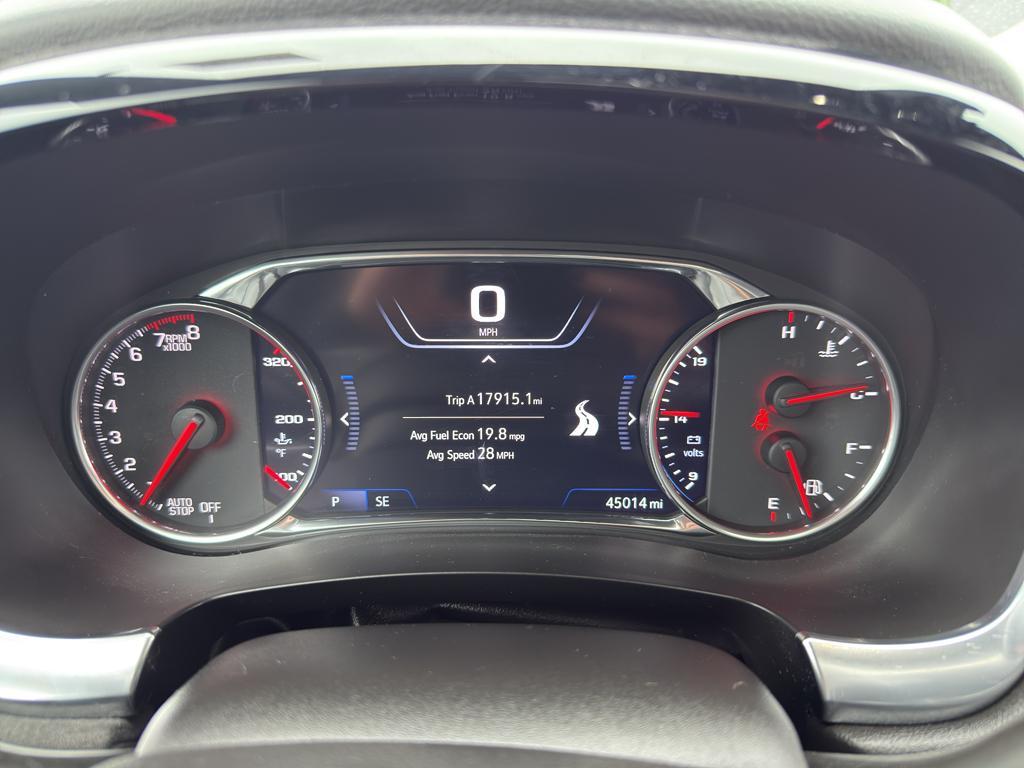 used 2022 Chevrolet Traverse car, priced at $37,690