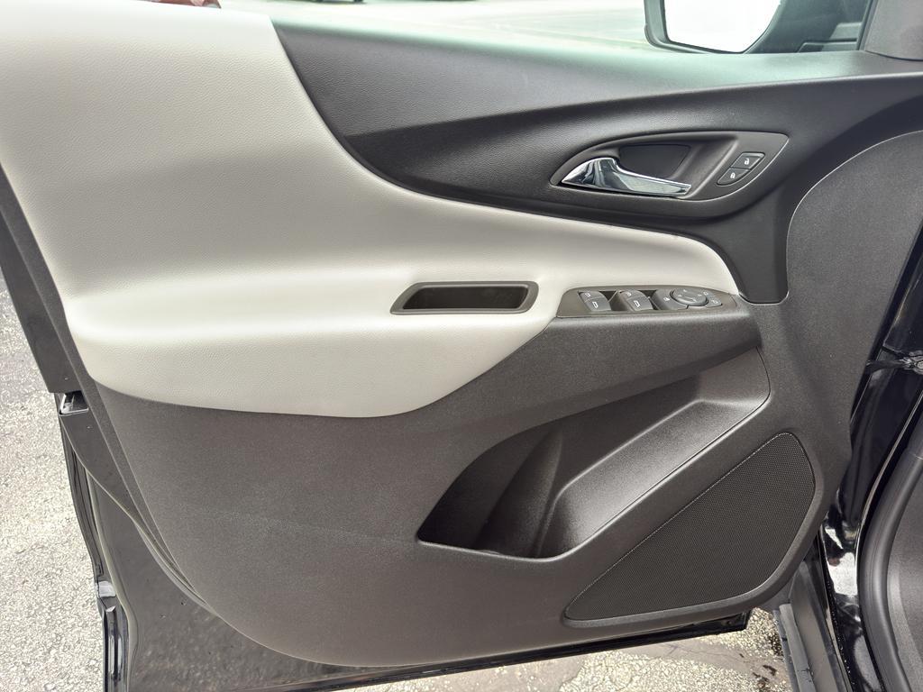used 2024 Chevrolet Equinox car, priced at $24,990
