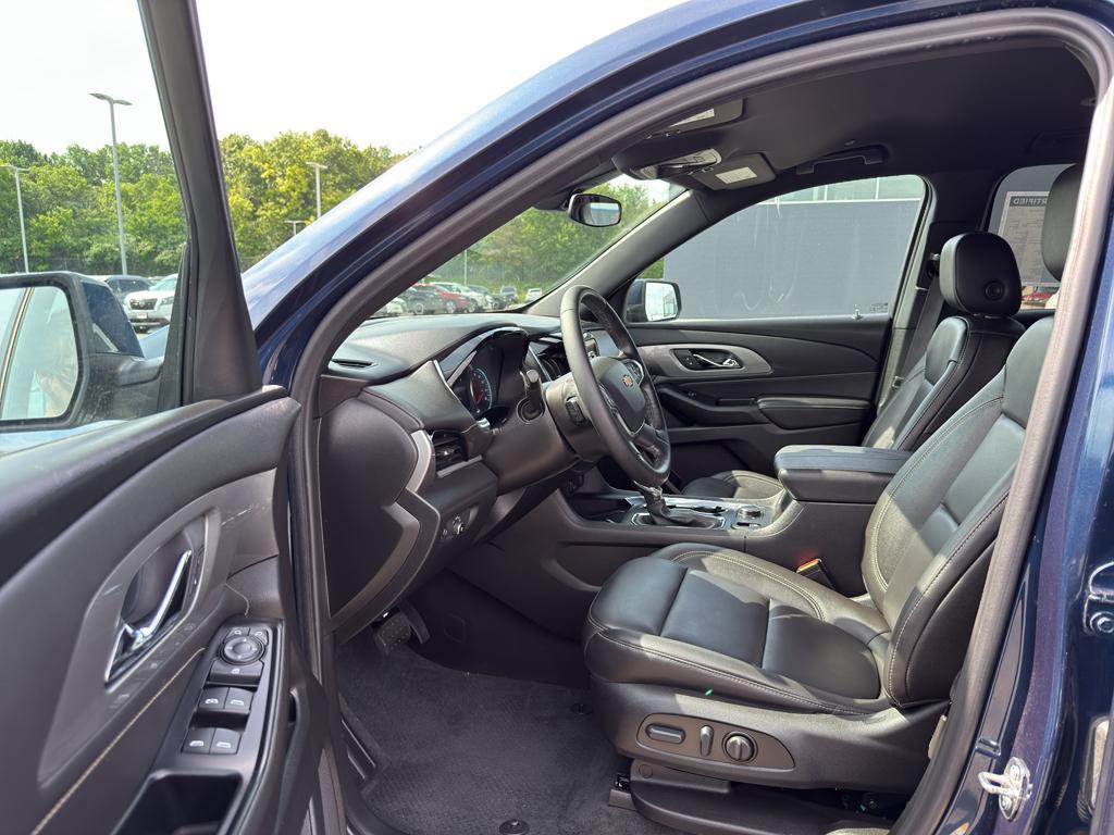 used 2023 Chevrolet Traverse car, priced at $34,690