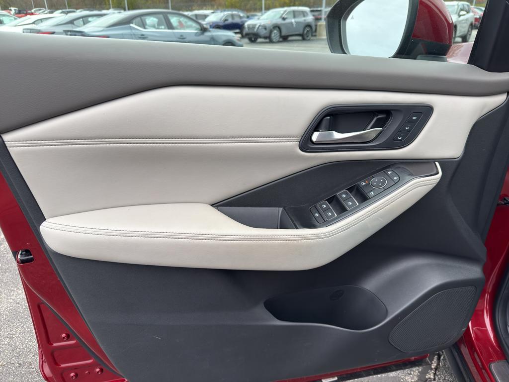 used 2023 Nissan Rogue car, priced at $32,590