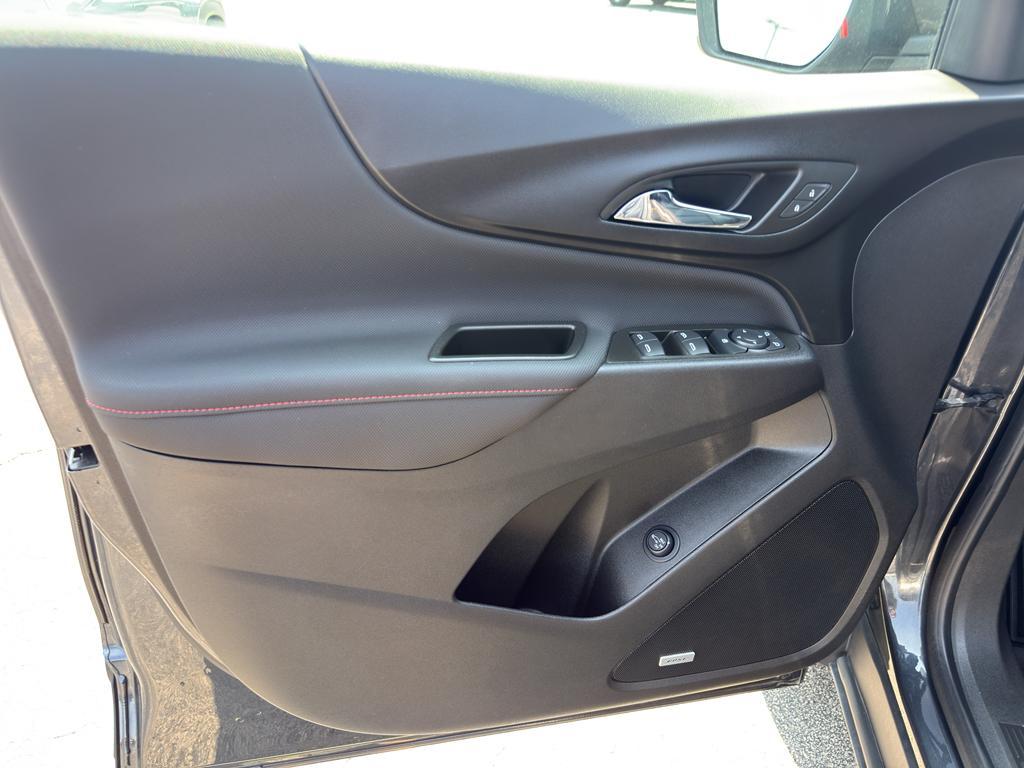 used 2022 Chevrolet Equinox car, priced at $28,990