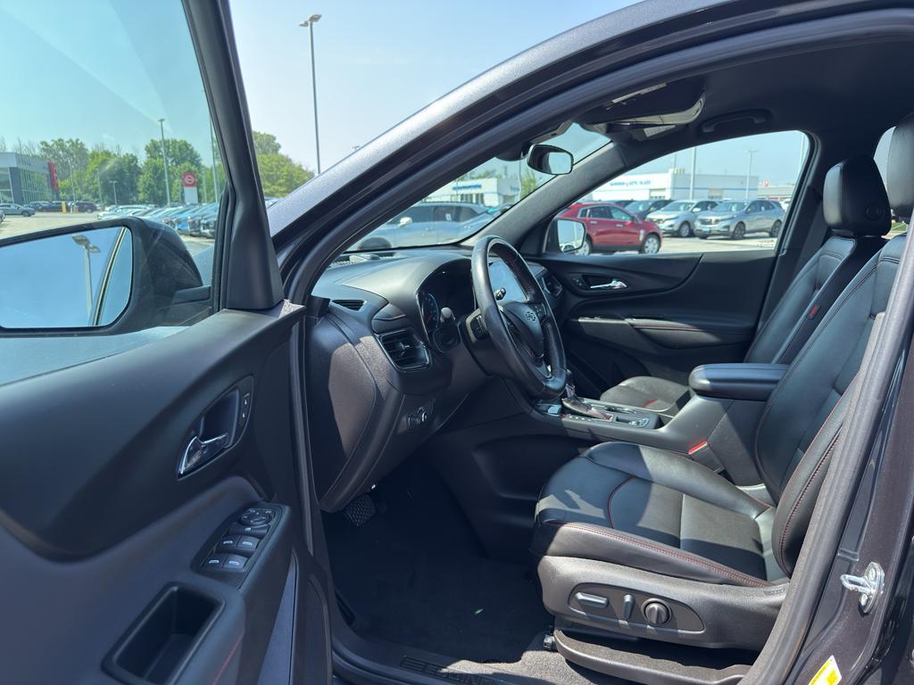 used 2022 Chevrolet Equinox car, priced at $28,990