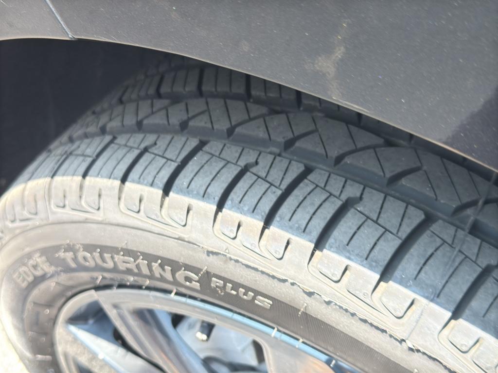used 2022 Chevrolet Equinox car, priced at $28,990