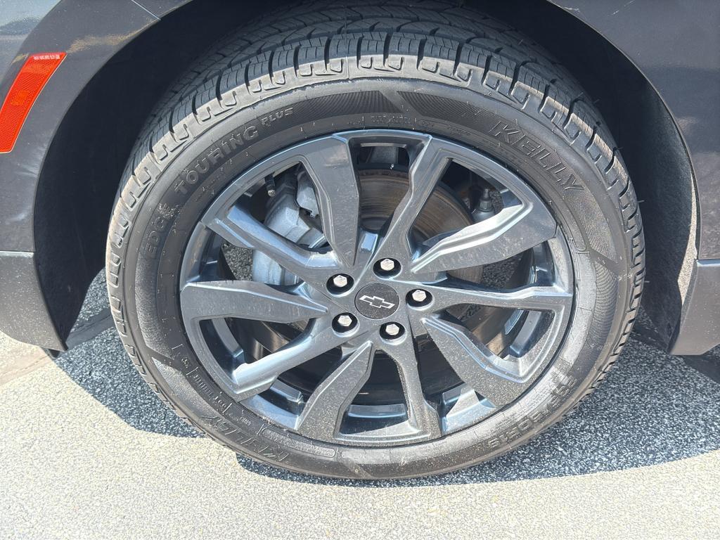 used 2022 Chevrolet Equinox car, priced at $28,990