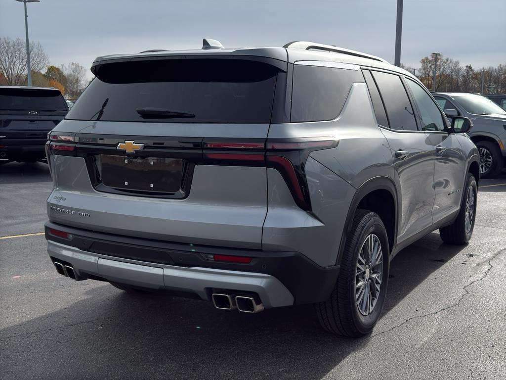 used 2025 Chevrolet Traverse car, priced at $41,990