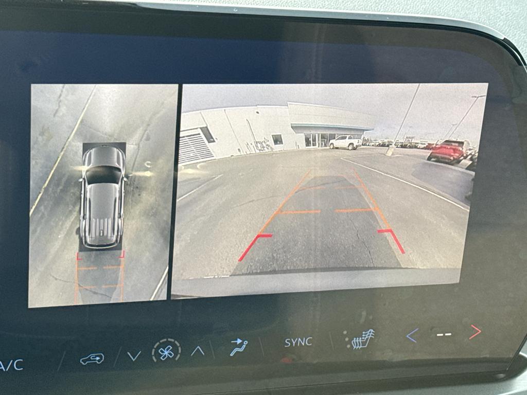 used 2025 Chevrolet Traverse car, priced at $41,990