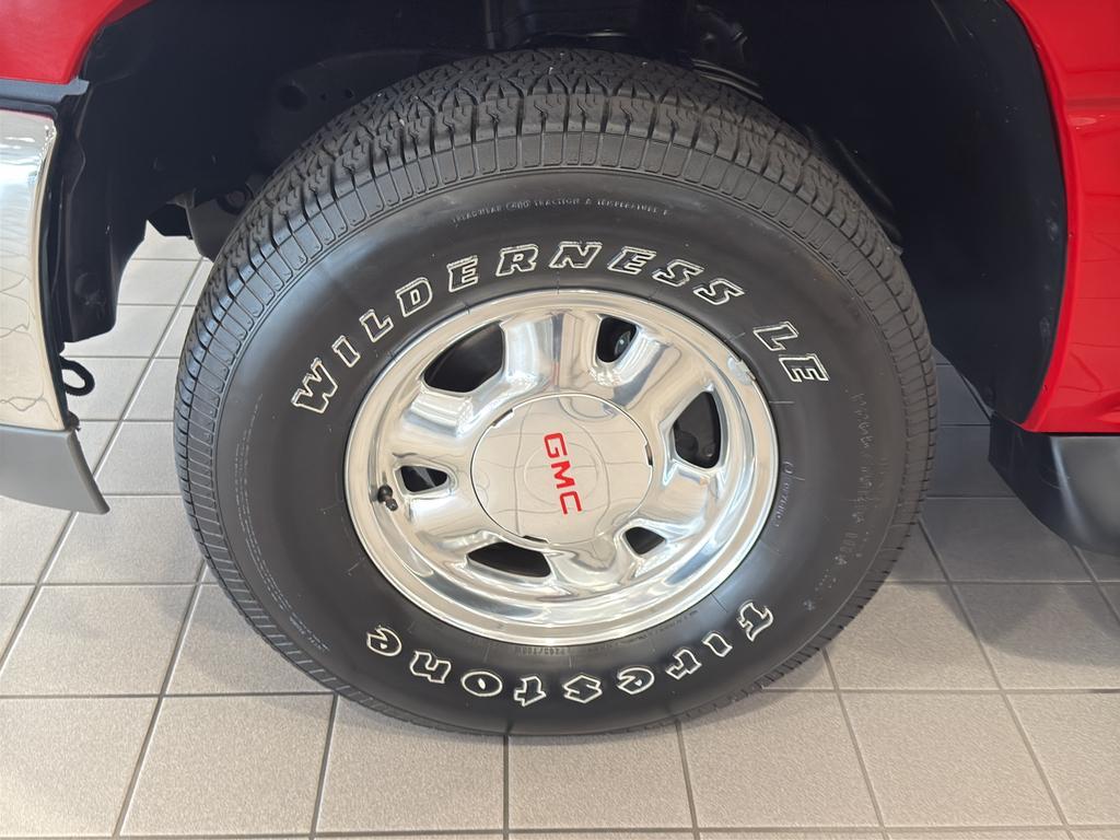 used 2002 GMC Yukon car, priced at $42,995