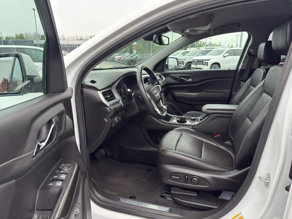 used 2023 GMC Acadia car, priced at $26,599