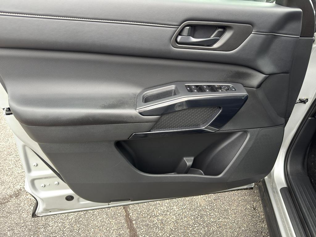 used 2024 Nissan Pathfinder car, priced at $34,790