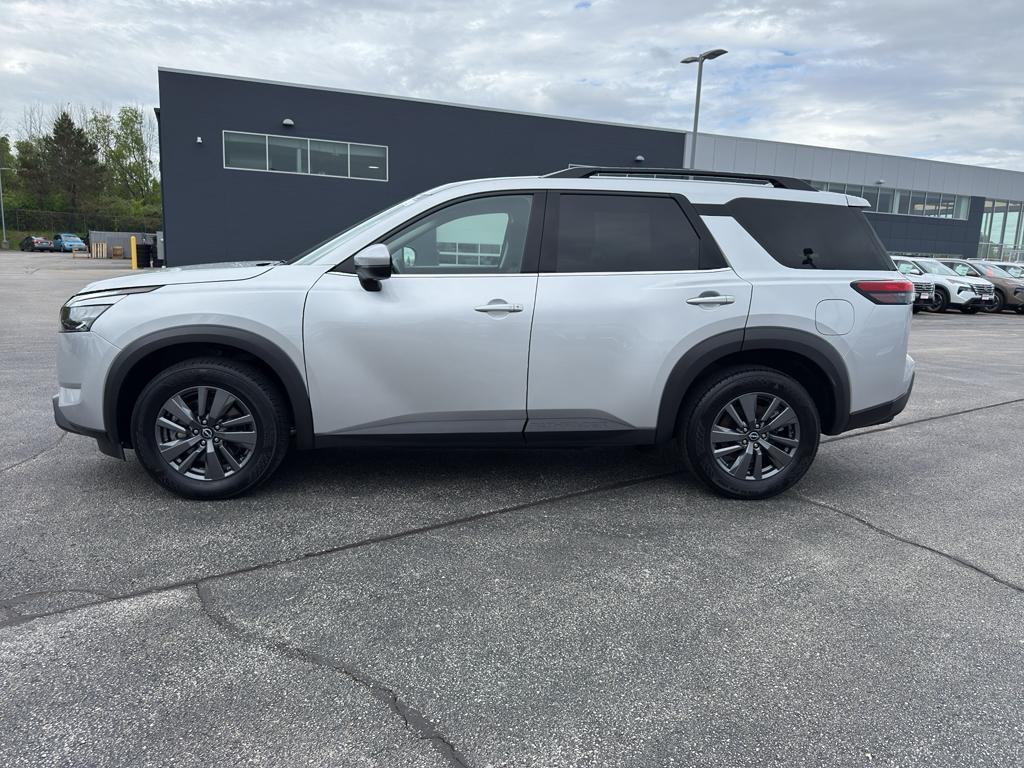 used 2024 Nissan Pathfinder car, priced at $34,790