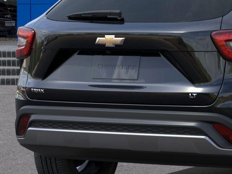 new 2025 Chevrolet Trax car, priced at $23,722