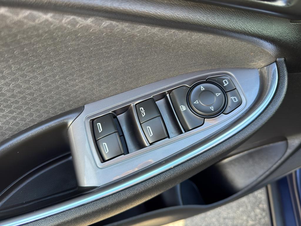 used 2017 Chevrolet Malibu car, priced at $15,495