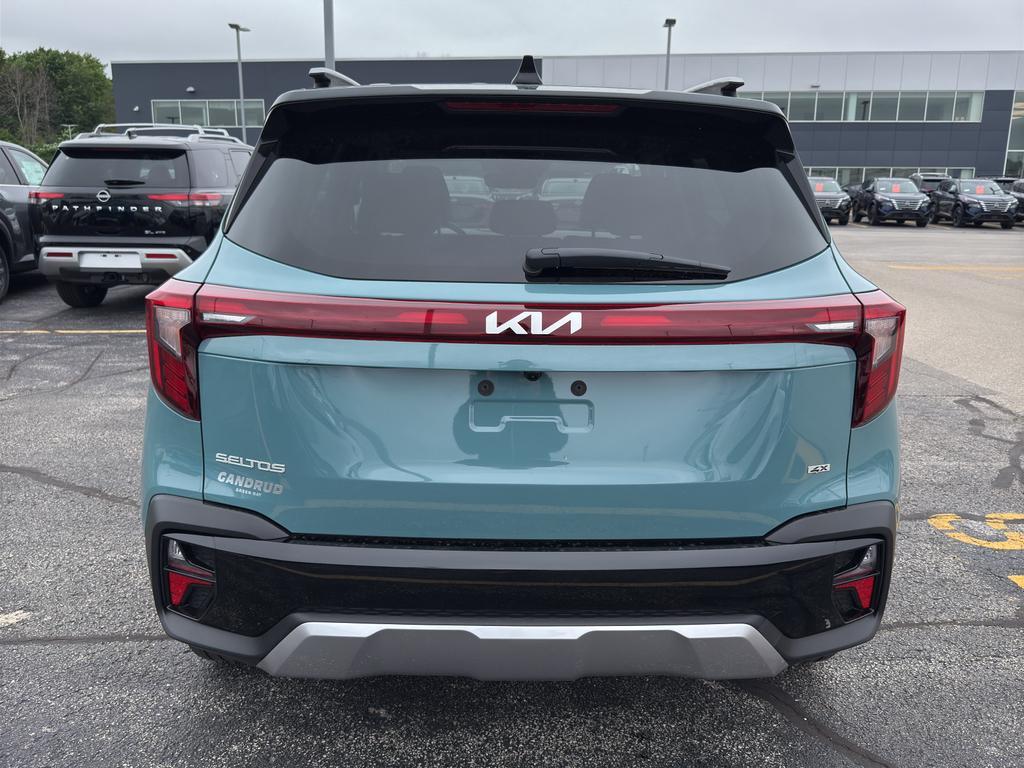 used 2025 Kia Seltos car, priced at $24,995