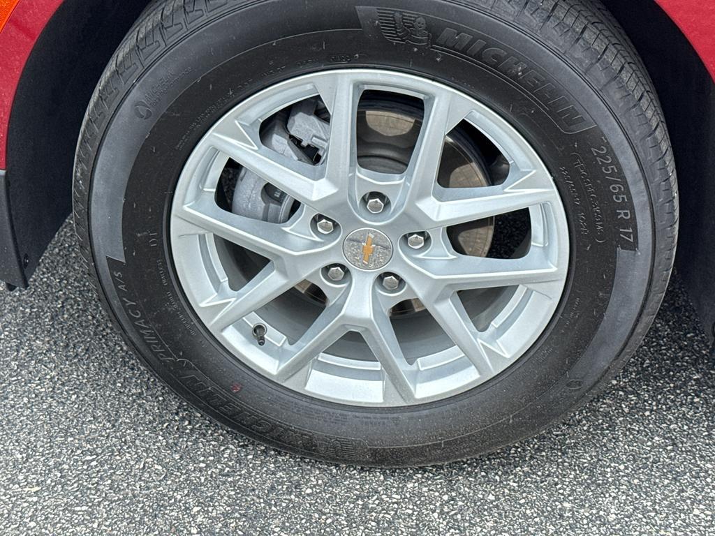 used 2022 Chevrolet Equinox car, priced at $23,990