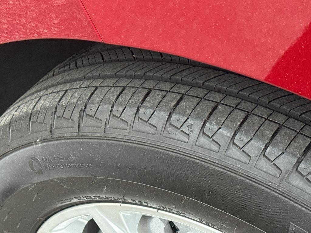 used 2022 Chevrolet Equinox car, priced at $23,990