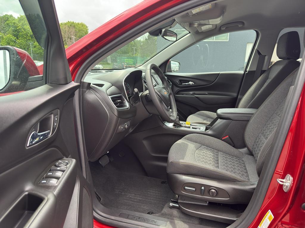 used 2022 Chevrolet Equinox car, priced at $23,990